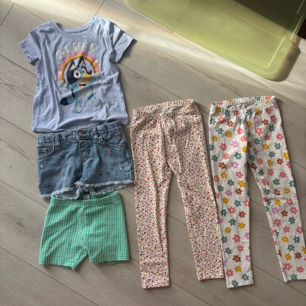 5T Toddler Girls Clothing Lot (shorts, shirts, leggings)